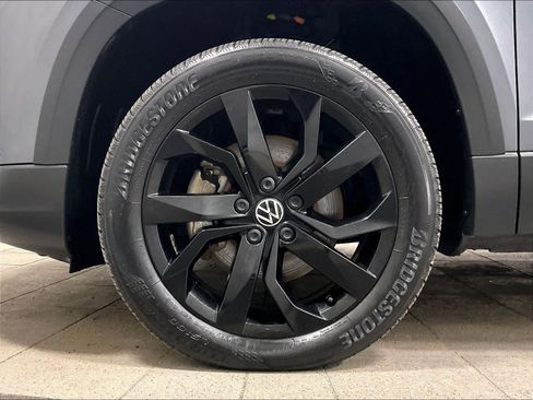 Used 2022 Volkswagen Taos SE image 7