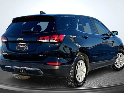 Used 2024 Chevrolet Equinox LT image 2