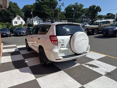 Used 2012 Toyota RAV4 4WD w/ Value Pkg image 4