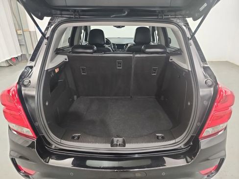 Used 2018 Chevrolet Trax Premier w/ Midnight Edition image 23