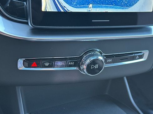 New 2026 Volvo XC90 B5 Plus image 19