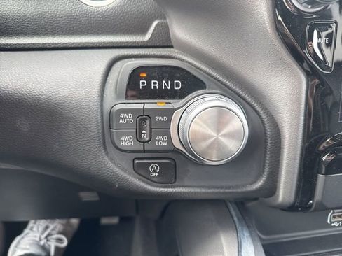 Used 2025 RAM 1500 Laramie image 19