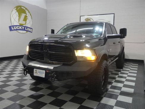 Used 2017 RAM 1500 Sport image 4