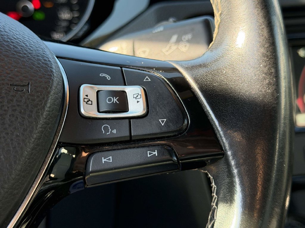 Used 2015 Volkswagen Jetta Sport FWD image 20