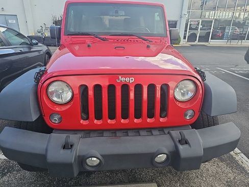 Used 2014 Jeep Wrangler Unlimited Sport w/ Quick Order Package 24S AWD/4WD image 2