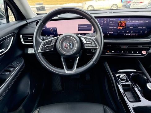Used 2024 Buick Envision Preferred image 15