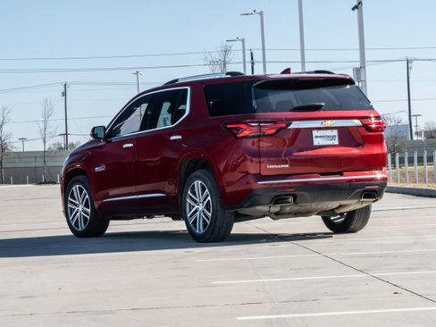 Used 2023 Chevrolet Traverse High Country w/ LPO, Floor Liner Package image 3