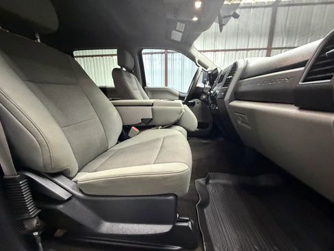 Used 2018 Ford F250 XL w/ STX Appearance Package image 13
