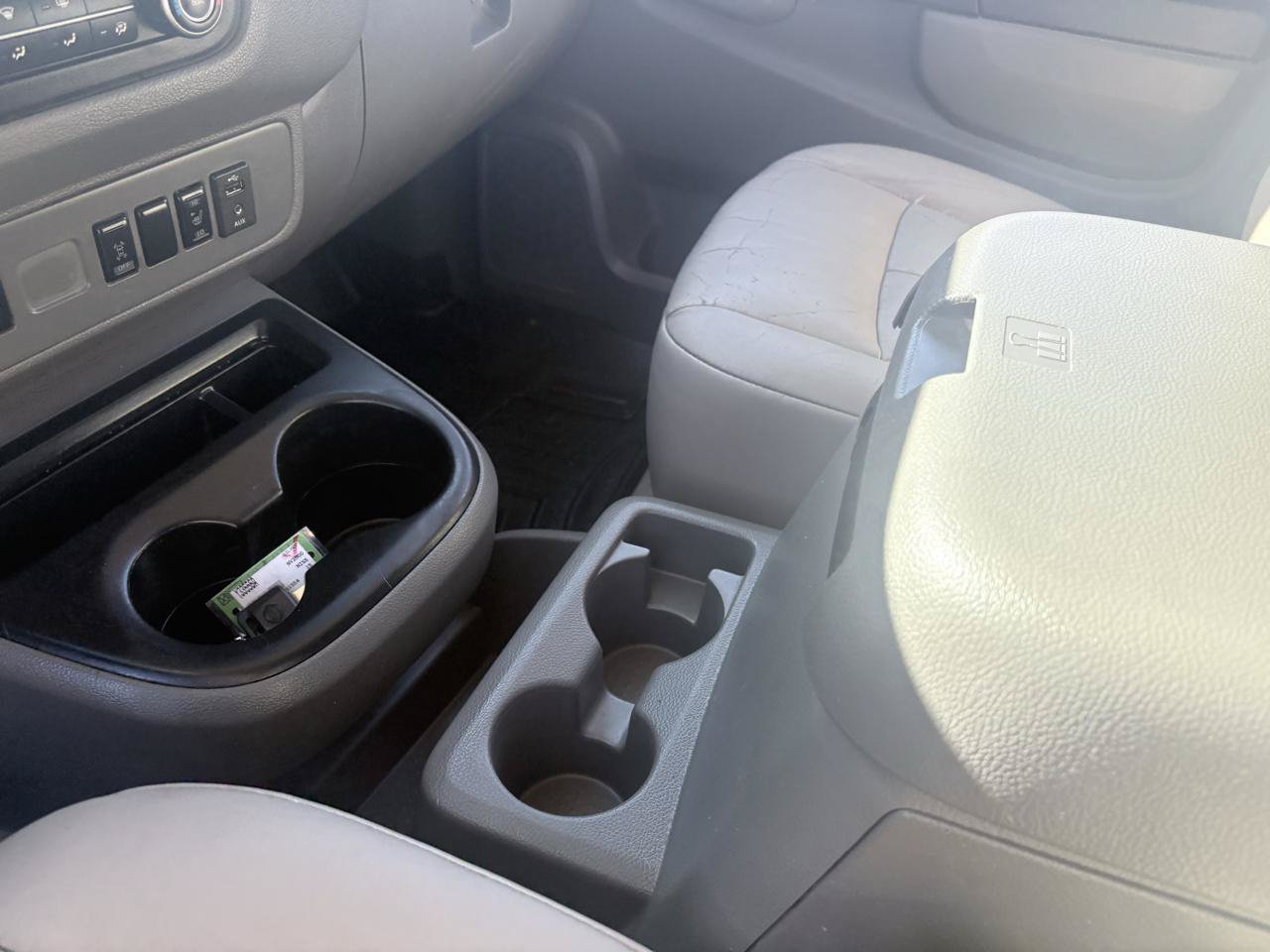 Used 2015 Nissan NV 3500 SL w/ Technology Package RWD image 5
