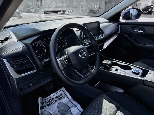 Used 2026 Nissan Rogue SV w/ Cold Weather Package AWD/4WD image 9