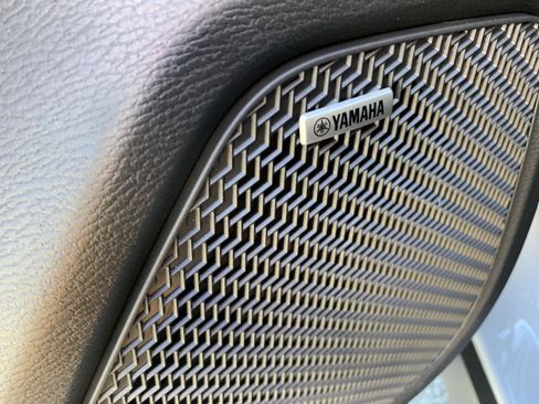 New 2025 Mitsubishi Outlander SE image 7