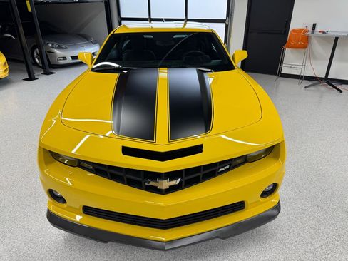 Used 2010 Chevrolet Camaro SS RWD image 20