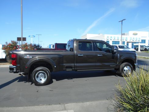 Used 2025 Ford F350 Lariat w/ Lariat Ultimate Package image 8