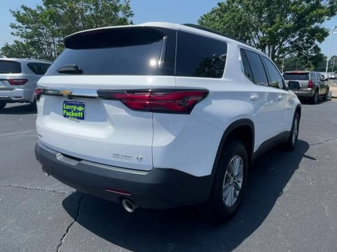 Used 2023 Chevrolet Traverse LT FWD image 8