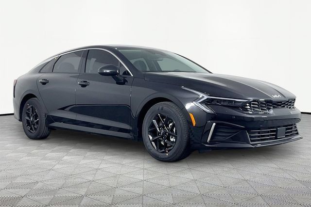 New 2026 Kia K5 LXS FWD image 3