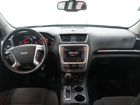 Used 2016 GMC Acadia SLE image 18