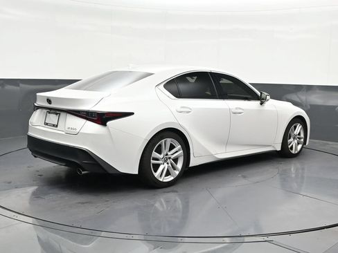 Used 2023 Lexus IS 300 w/ Comfort Package RWD image 5