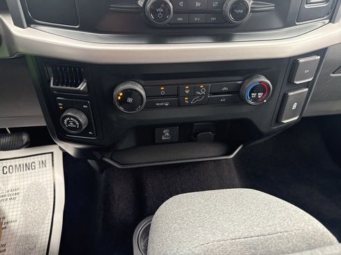 Used 2022 Ford F150 XLT w/ XTR Package AWD/4WD image 39
