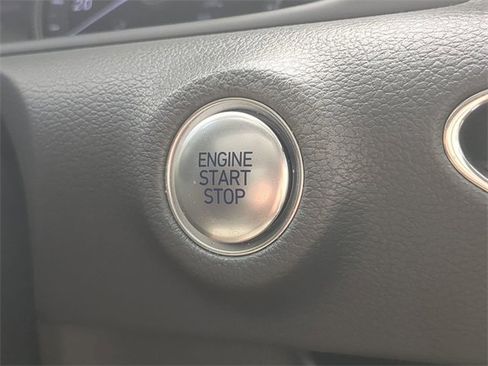 Used 2023 Hyundai Sonata SEL image 16