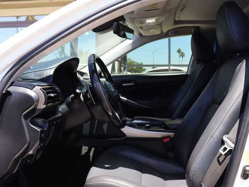 Used 2017 Lexus IS 200t w/ Navigation System Package RWD image 38