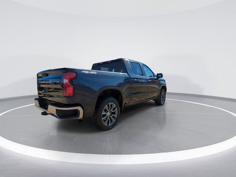 Used 2024 Chevrolet Silverado 1500 LT image 8