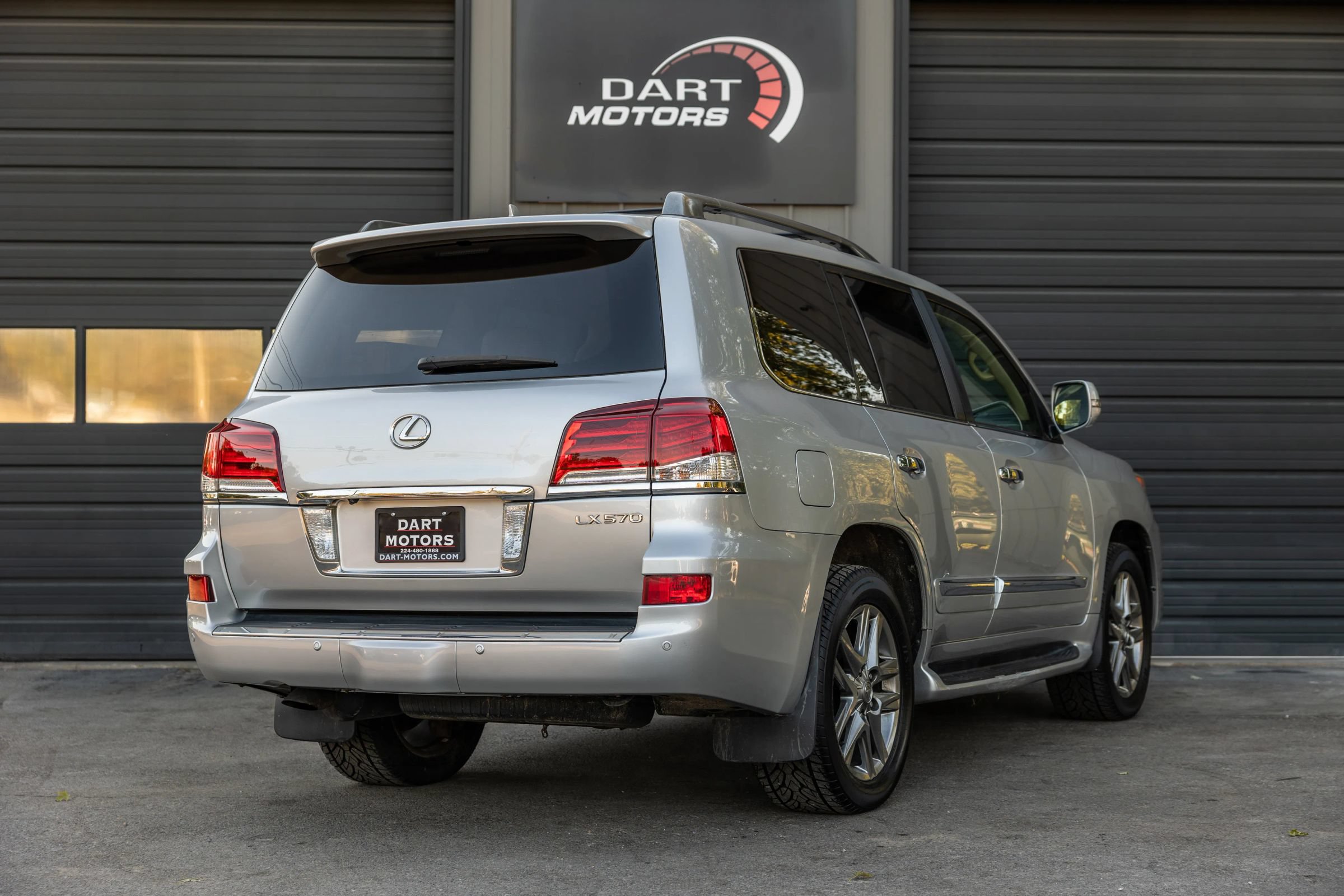Used 2013 Lexus LX 570 4WD image 5