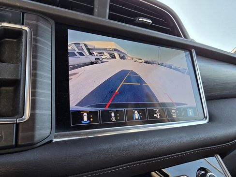 Used 2021 GMC Yukon Denali w/ Denali Ultimate Package image 18