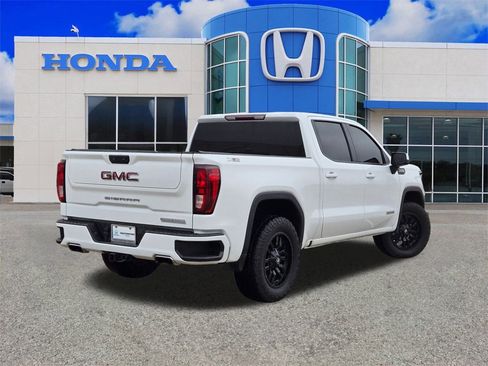 Used 2022 GMC Sierra 1500 Elevation image 3