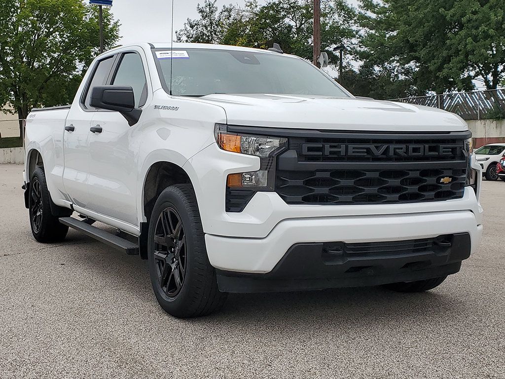 Used 2023 Chevrolet Silverado 1500 Custom AWD/4WD image 3