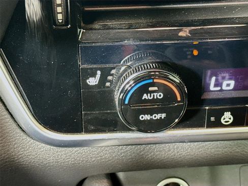 Certified 2021 Nissan Rogue SV w/ Premium Package FWD image 21