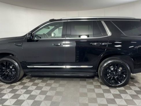 New 2026 GMC Yukon Elevation w/ LPO, Elevation Black Package AWD/4WD image 5