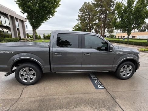 Used 2018 Ford F150 Lariat w/ Equipment Group 502A Luxury RWD image 11