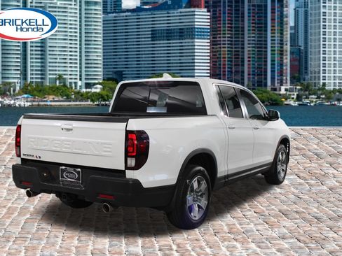 Used 2025 Honda Ridgeline RTL image 6