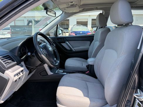 Used 2015 Subaru Forester 2.5i Premium w/ All-Weather Package image 2