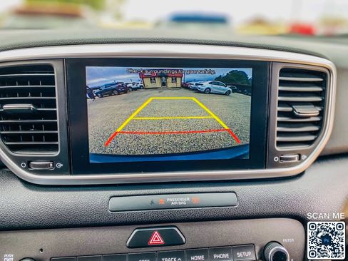 Used 2022 Kia Sportage LX image 29