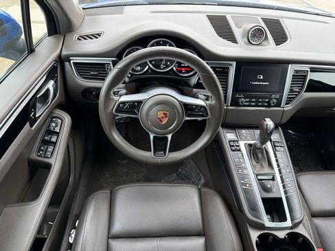 Used 2018 Porsche Macan image 19