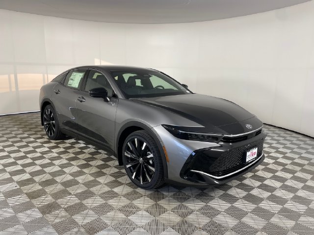 New 2026 Toyota Crown Platinum AWD/4WD image 14