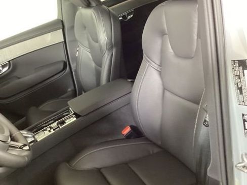 New 2026 Volvo XC90 B6 Ultra w/ Protection Package image 13