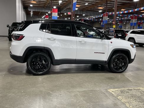 Certified 2023 Jeep Compass Trailhawk AWD/4WD image 6