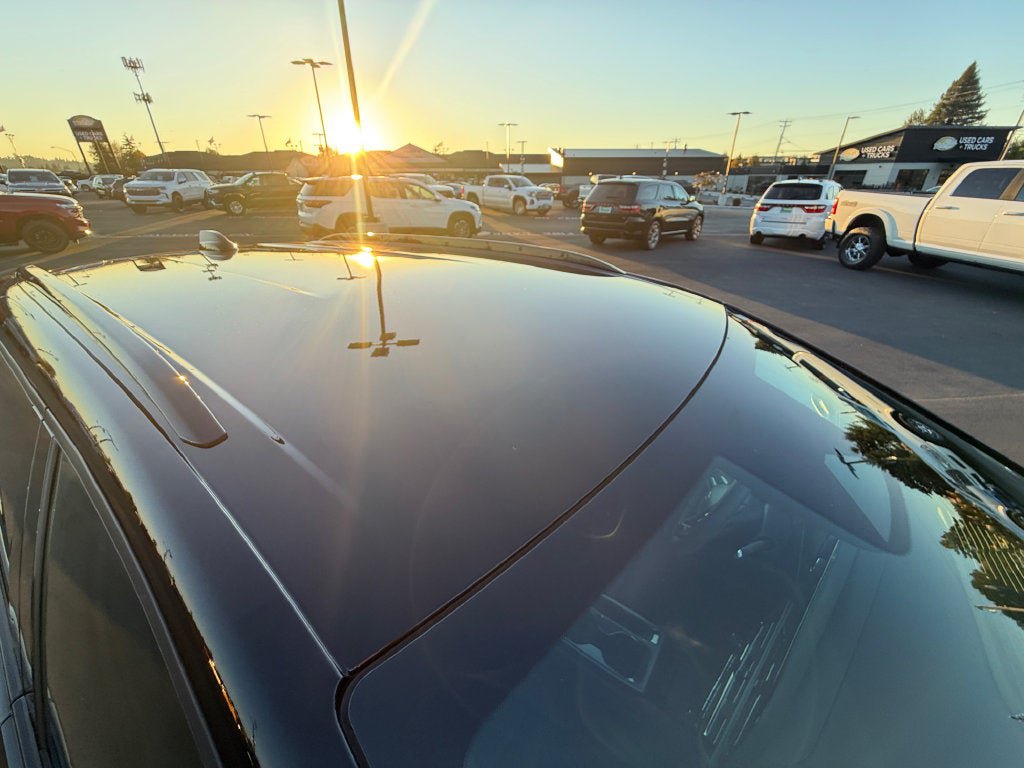 Used 2024 Chevrolet Equinox EV RS FWD image 29