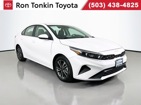 Used 2024 Kia Forte LXS image 1
