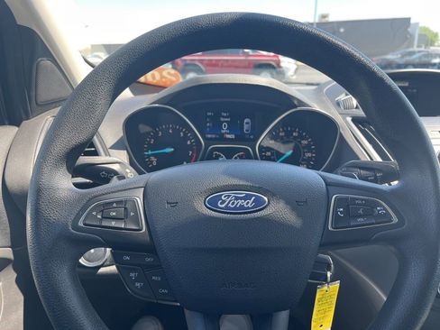 Used 2017 Ford Escape SE FWD image 14