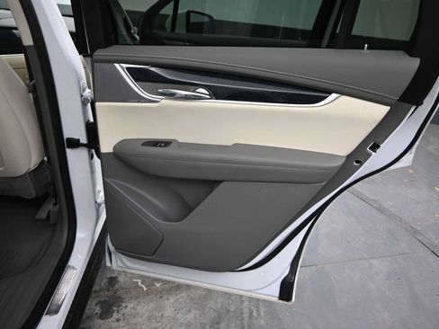 Used 2024 Cadillac XT6 Premium Luxury w/ Technology Package AWD/4WD image 24