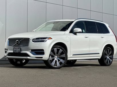 Used 2025 Volvo XC90 T8 Plus