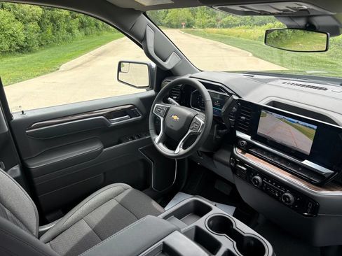 New 2026 Chevrolet Silverado 1500 LT AWD/4WD image 32
