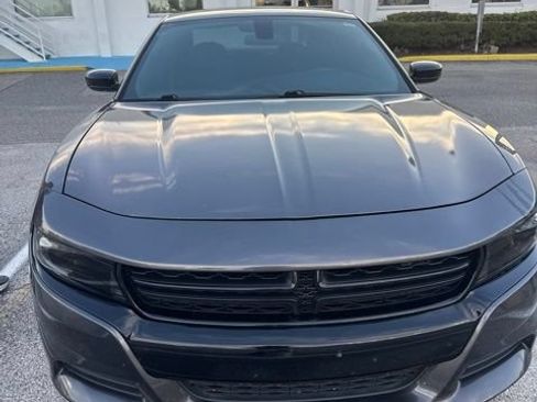 Used 2019 Dodge Charger SXT w/ Plus Group RWD image 6