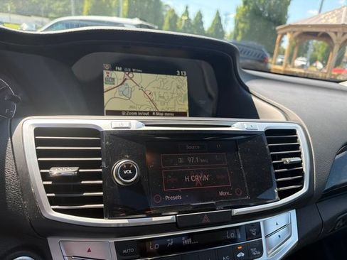 Used 2013 Honda Accord EX-L image 19