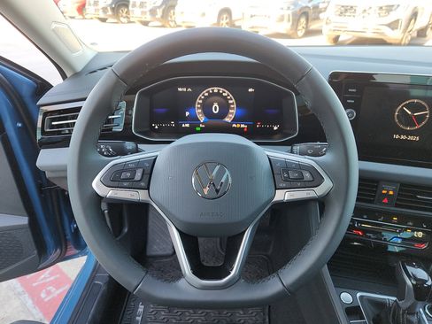 New 2026 Volkswagen Jetta SE image 16