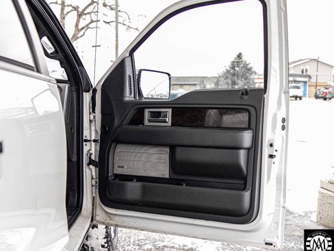 Used 2013 Ford F150 Platinum image 26