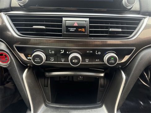 Used 2018 Honda Accord Sport image 18